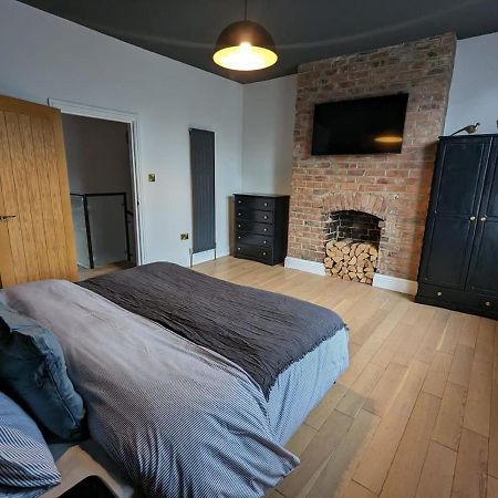 Urban Zen Den Villa Newcastle upon Tyne Bagian luar foto